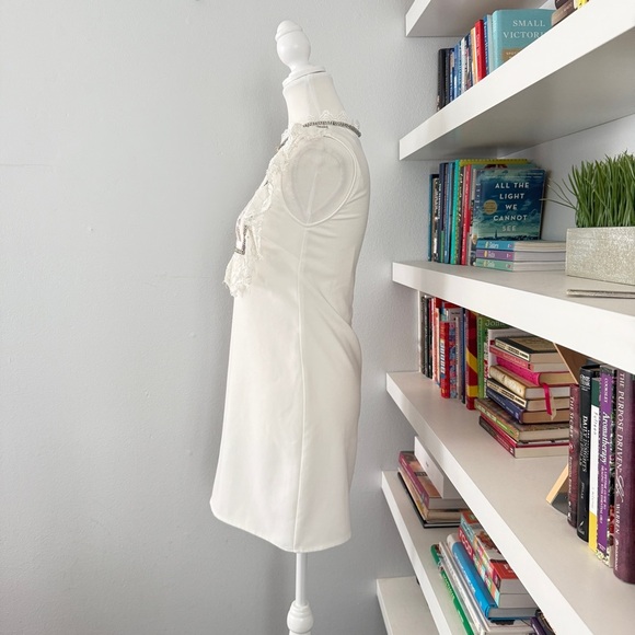 Self-Portrait White Lace Ruffle Dress with Diamanté buttons sz 2 - Picture 7 of 15